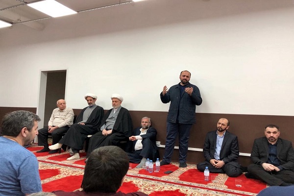 افتتاح حسینیهای به نام حضرت زهرا(س) در مسکو افتتاح حسینیهای به نام حضرت زهرا(س) در مسکو