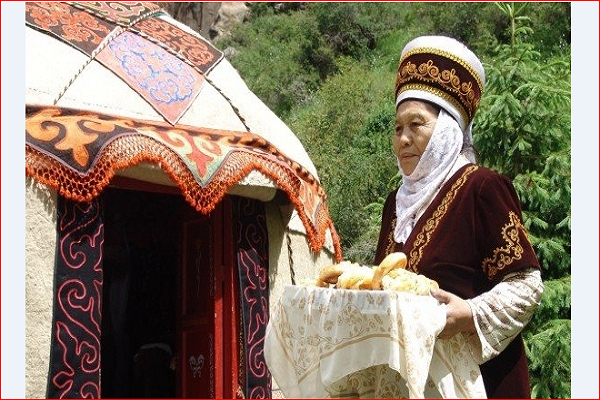 رمضان در قرقیزستان؛ از خیرات در شب قدر تا کمک به یتیم‌ خانه‌ها