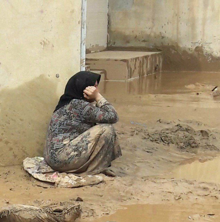 هر قطره باران بچه&zwnj;ها را از سیل می&zwnj;ترساند/ مردم با مشکلاتشان تنها مانده&zwnj;اند