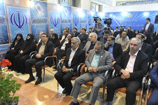 بسنده کردن به تلاوت قرآن، وافی به مقصود نیست