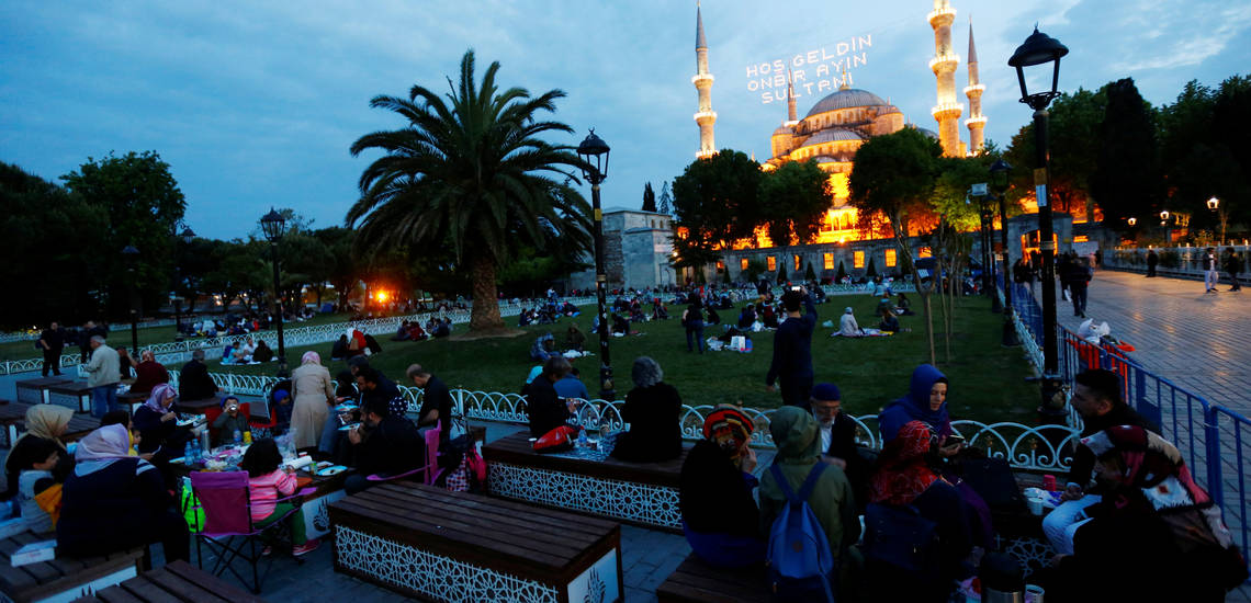 رمضان در ترکیه؛ ماه چاوشی خوانی و اجرای موسیقی عرفانی رمضان در ترکیه؛ ماه چاوشی خوانی و اجرای موسیقی عرفانی