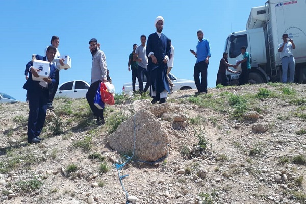 خیرین سلامت بیمارستان علامه کرمی اهواز در مناطق سیل&zwnj;زده