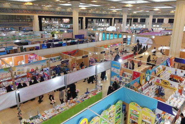 فردا//////سه غرفه متخلف در نمایشگاه قرآن تعطیل شد