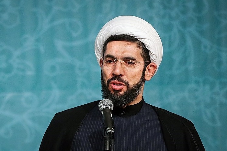امام خمینی(ره) دانشگاه را محور تحول جامعه می‌دانستند