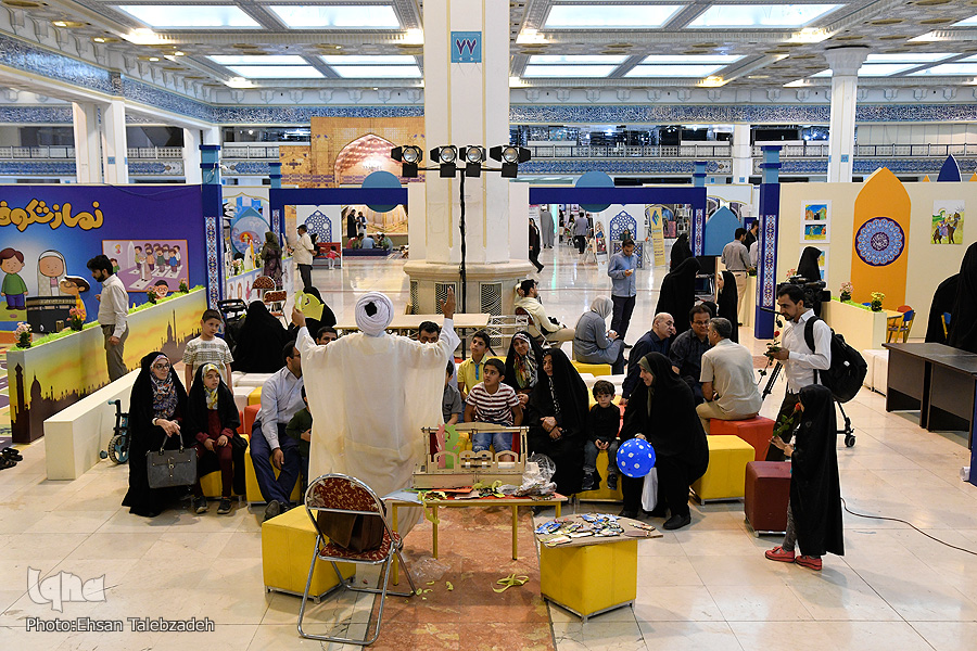 پایان بیستهفتمین نمایشگاه قرآن/ به پایان آمد این دفتر حکایت همچنان باقیست پایان بیستهفتمین نمایشگاه قرآن/ به پایان آمد این دفتر حکایت همچنان باقیست