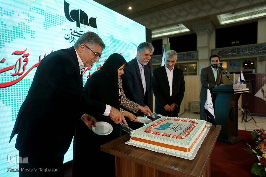 پایان بیستهفتمین نمایشگاه قرآن/ به پایان آمد این دفتر حکایت همچنان باقیست پایان بیستهفتمین نمایشگاه قرآن/ به پایان آمد این دفتر حکایت همچنان باقیست