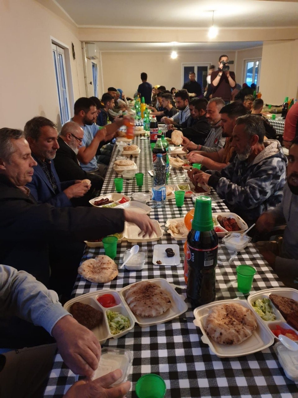 عید فطر در صربستان؛ موعد خرید لباس نو و تلاوت یاسین برای درگذشتگان عید فطر در صربستان؛ موعد خرید لباس نو و تلاوت یاسین برای درگذشتگان