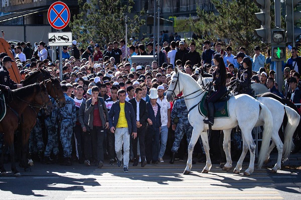 برگزاری مراسم عید فطر در سرتاسر جهان+ عکس