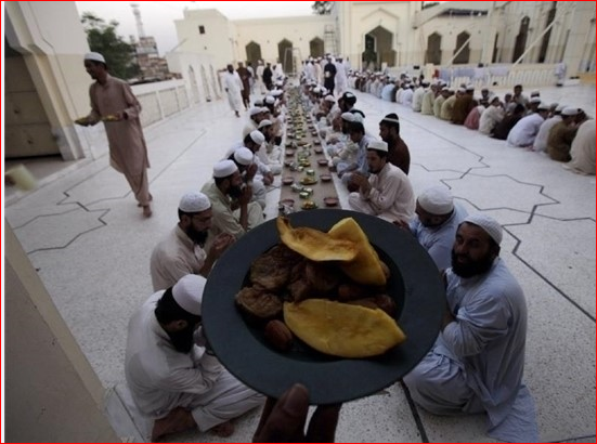 رمضان در پنجاب؛ ماه نمایش تلویزیونی اذان شیعه و سنی رمضان در پنجاب؛ ماه نمایش تلویزیونی اذان شیعه و سنی
