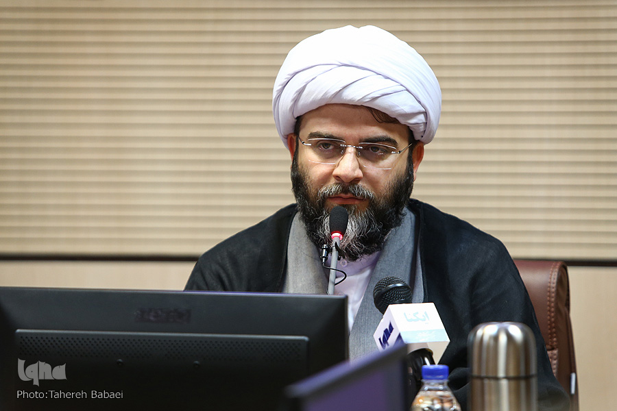 پای اتحادیه مدغم قرآنی می‌ایستیم