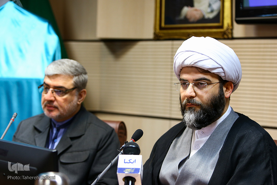 پای اتحادیه مدغم قرآنی می‌ایستیم