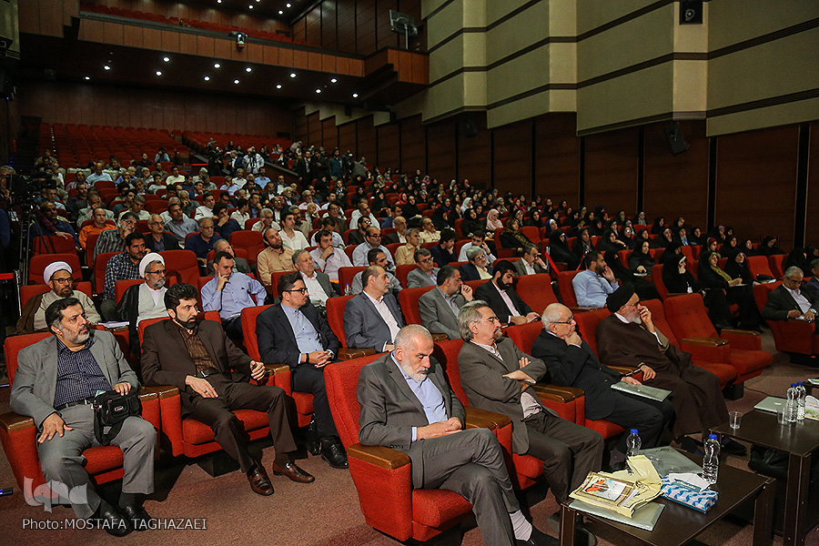 گذری بر حاشیه‌های همایش ملاصدرا/ از دفاع تمام‌قد از حکمت ایرانی تا انتقاد از پیوند فلسفه و نژاد