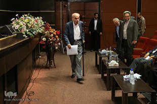 گذری بر حاشیه‌های همایش ملاصدرا/ از دفاع تمام‌قد از حکمت ایرانی تا انتقاد از پیوند فلسفه و نژاد