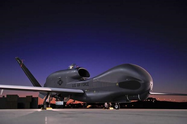 تلنگر زدن به «ترامپ» با سرنگونی پهباد آمریکا تلنگر زدن به «ترامپ» با سرنگونی پهباد آمریکا