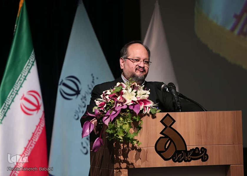 مأموریت&zwnj;گرایی آموزش عالی در اشتغال&zwnj;پذیری دانشجویان و پشتیبانی از تولید