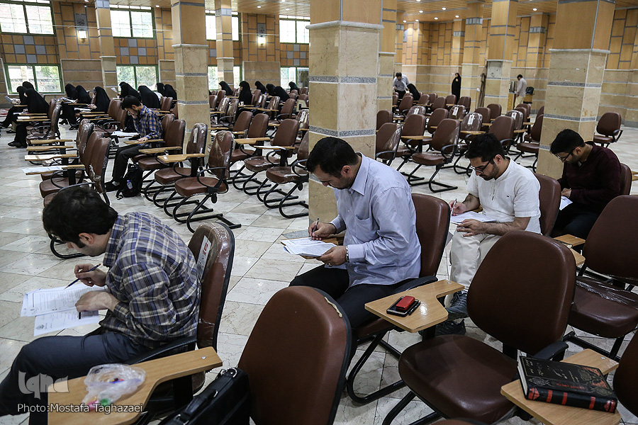 برگزاری آزمون بخش معارفی مسابقات سراسری قرآن / رقابت ۹ هزار نفر در مرحله استانی