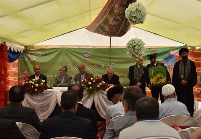 خانه امام رضا(ع) در مرو رنگ ارادت گرفت + عکس