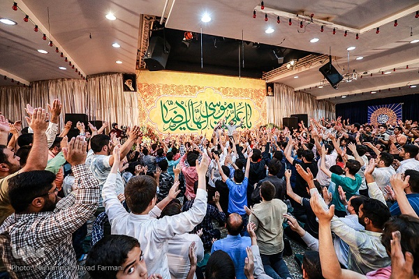 در حال تکمیل////ذکر«یا رضا» در ایران، «لبیک» در میقات