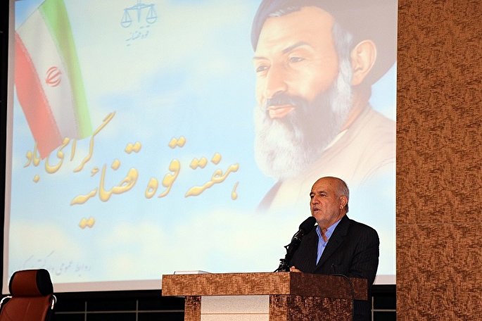 قوه قضائیه در گام دوم انقلاب تحقق اصل عدالت را دنبال می‌کند