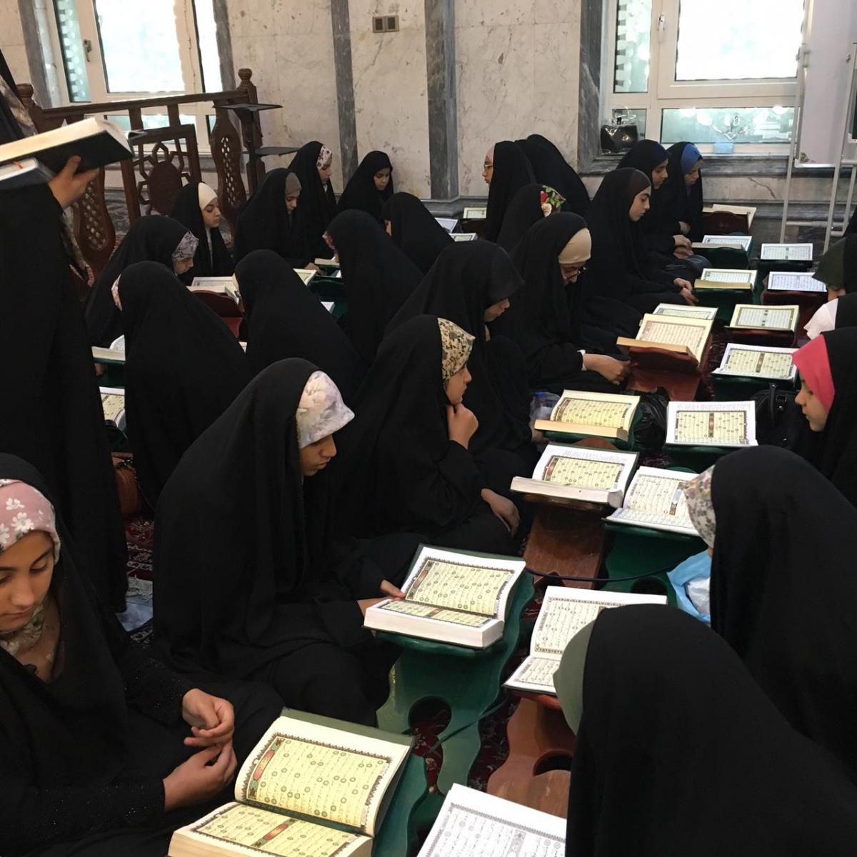 فردا//حضور بانوان عراقی در دوره قرآنی «چشمه‌های رحمت» + عکس