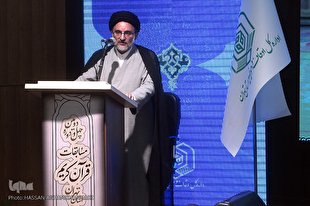 علت ایستادگی مقام معظم رهبری در برابر آمریکا آیه &laquo;وَمَنْ يَتَوَكَّلْ عَلَى اللَّهِ فَهُوَ حَسْبُهُ&raquo;