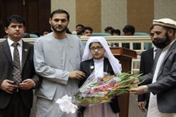 عزم راسخ حافظان خردسال و نوجوان برای حفظ کل قرآن کریم عزم راسخ حافظان خردسال و نوجوان برای حفظ کل قرآن کریم