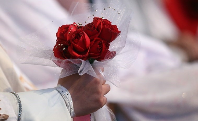 راهکارهای حقیقی برای ازدواج آسان/ با عروس و دامادها ارزان حساب کنیم راهکارهای حقیقی برای ازدواج آسان/ با عروس و دامادها ارزان حساب کنیم