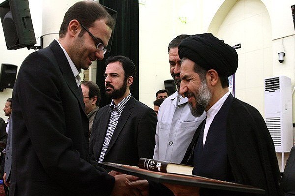 پای درد و دل خبرنگاران حوزه قرآن / وقتی هیچ کجا برای ماندن امن نیست جز دامان تو //// یااااا //// «سر مرا به جز این در حواله‌گاهی نیست»