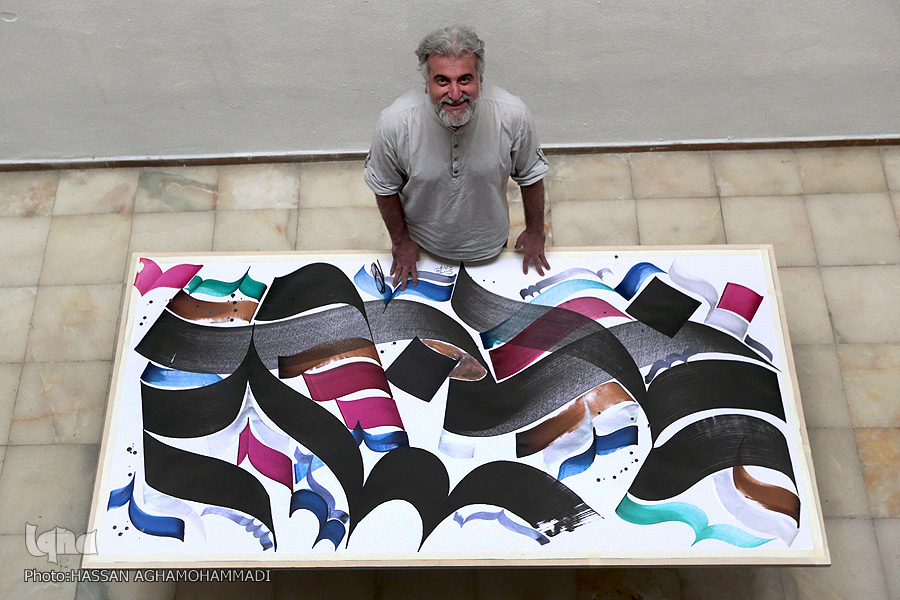 از فعالیت در جهاددانشگاهی تا آموزش خوشنویسی اسلامی در فرانسه