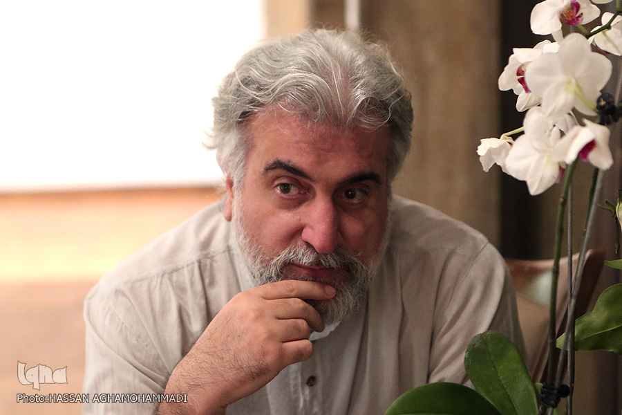 از فعالیت در جهاددانشگاهی تا آموزش خوشنویسی اسلامی در فرانسه