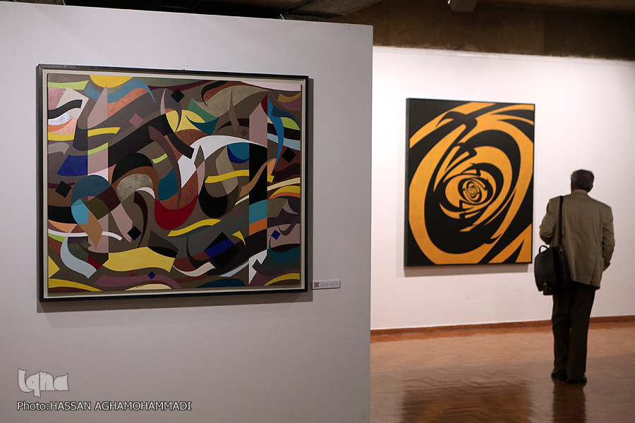 از فعالیت در جهاددانشگاهی تا آموزش خوشنویسی اسلامی در فرانسه