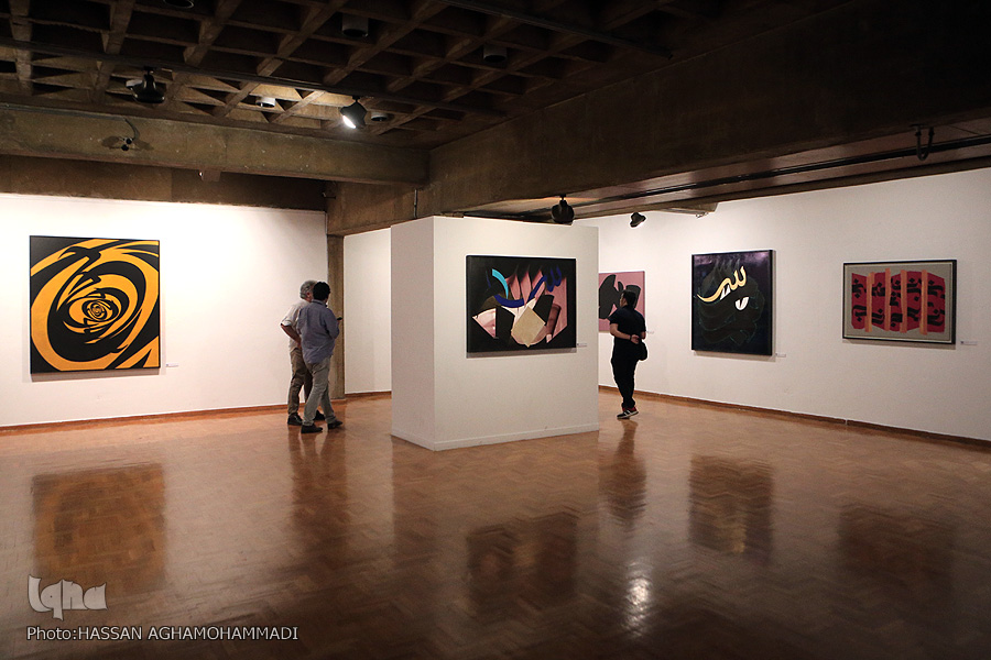 از فعالیت در جهاددانشگاهی تا آموزش خوشنویسی اسلامی در فرانسه