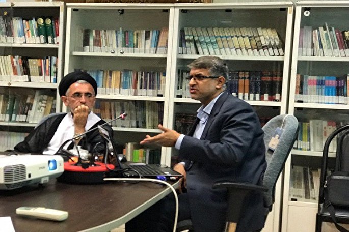 ‌نشست تخصصی «بررسی وحی تسدیدی از نگاه قرآن و حدیث» در ساری برگزار شد