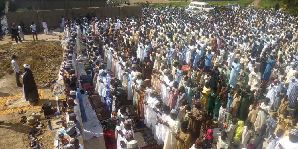 تصاویری از نماز عید قربان در زادگاه شیخ زکزاکی