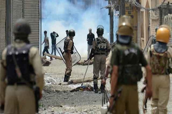 لغو ماده 370، قرارگیری مسلمانان کشمیر در اقلیت و افزایش بیکاری