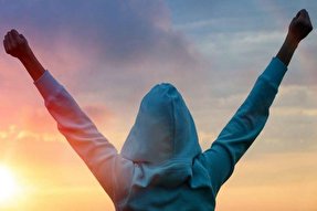 قهرمانی با گذشت و صبر به دست می‌آید/ مؤمن ناامید نمی‌شود