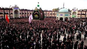 میزبانی اشکذر از گردشگران خارجی در روز عاشورا