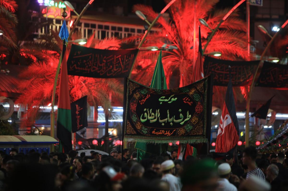 تصاویری از عزاداری شب تاسوعای حسینی در کربلا