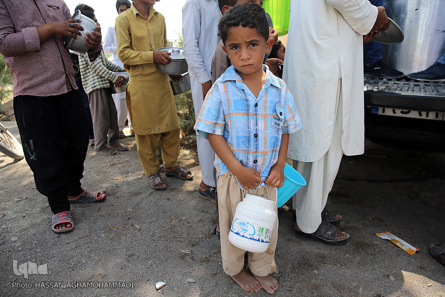 لطف غذای نذری به &laquo;هم&zwnj;نمک&raquo; شدن با فقراست
