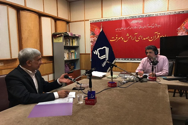 برطرف شدن مشکل همزمانی نمایشگاه قرآن و کتاب / احتمال برگزار نشدن نمایشگاه قرآن در تهران