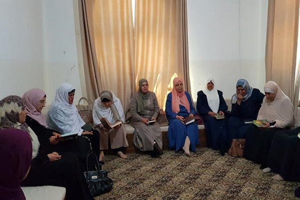 بانوان سالمند فلسطینی حافظ قرآن شدند 