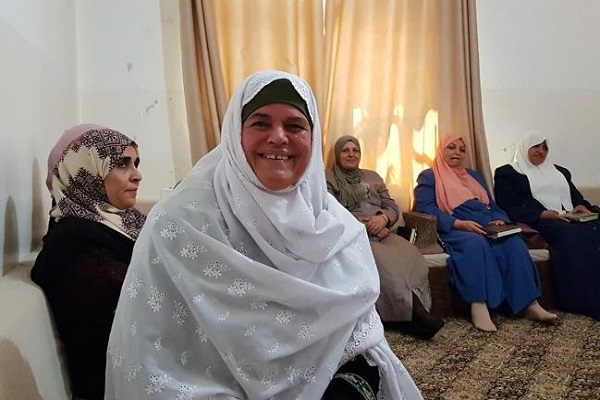 بانوان سالمند فلسطینی حافظ قرآن شدند 