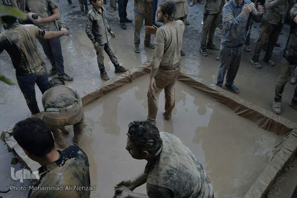 در حال تکمیل