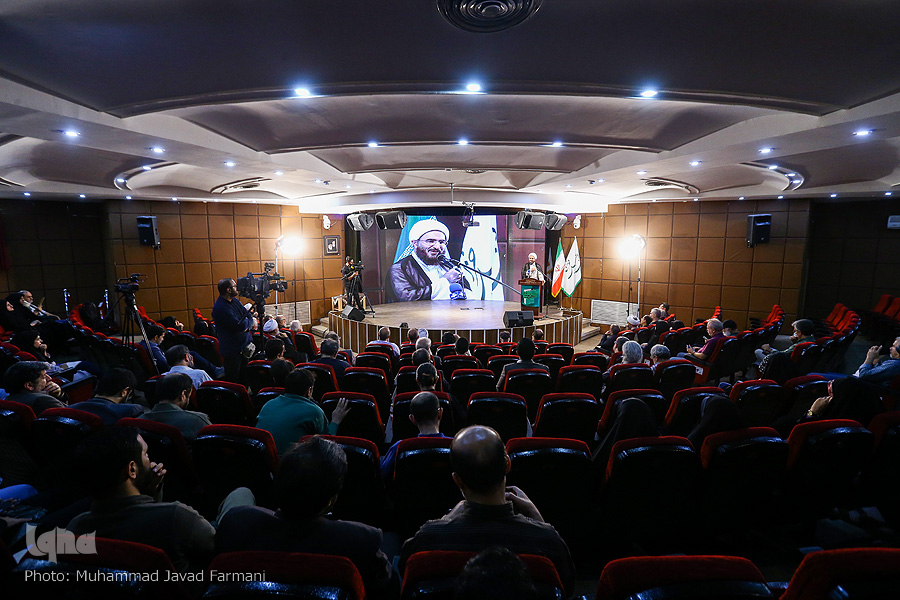 انقلاب اسلامی محصول قرائت دقیق از نهضت امام حسین&zwnj;(ع) است