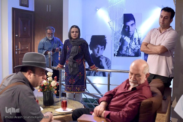 یکشنبه***عاشورا همه ابعاد زندگی را در بر می&zwnj;گیرد / سطحی&zwnj;نگری را از کارهای دینی دور کنیم