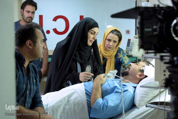 یکشنبه***عاشورا همه ابعاد زندگی را در بر می&zwnj;گیرد / سطحی&zwnj;نگری را از کارهای دینی دور کنیم