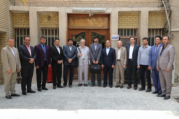 بازدید هیئت قرآنی ایران از مرکز ملی علوم قرآن عراق + عکس&nbsp;