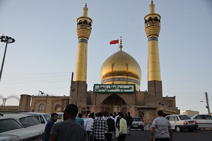 گلدی محرم آچیلدی پرچم.../ محرم آمد، پرچم عزا افراشته شد