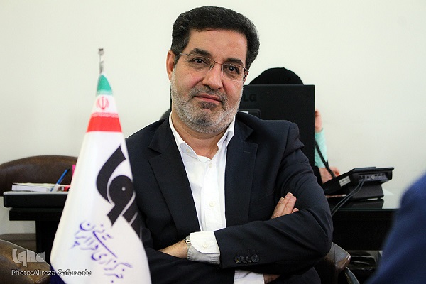 مشکلات قاریان در اجرای تلاوت 15 دقیقه‌ای / هر متسابق یک داور