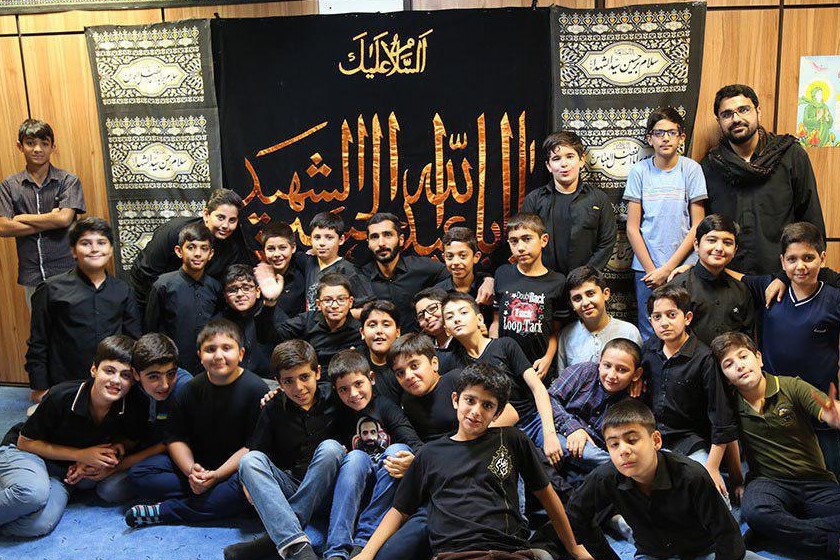 جلوه&zwnj;های مبارزه با افسردگی در جلسات عزاداری امام حسین(ع)